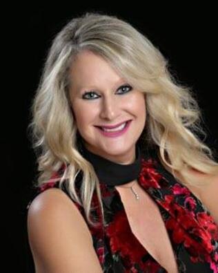 Headshot of Angie Bogard