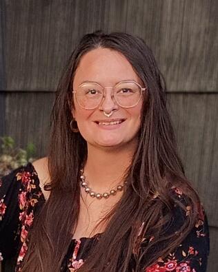 Headshot of Amanda Howard