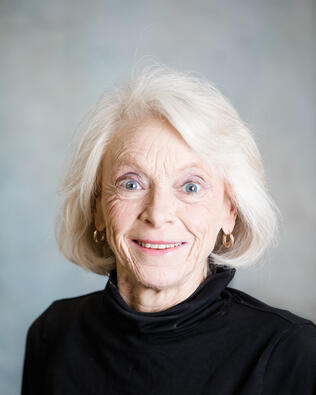 Headshot of Anita Metcalf