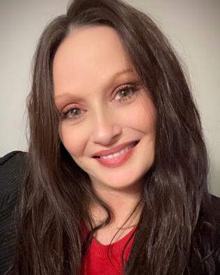 Headshot of Charlene Portschell