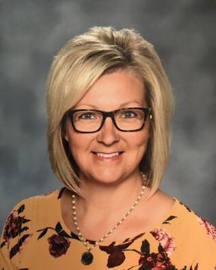 Headshot of Tracy Hook