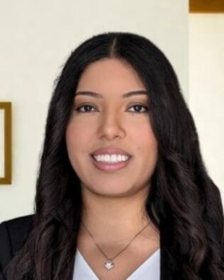 Headshot of Isamar M. Winzenread