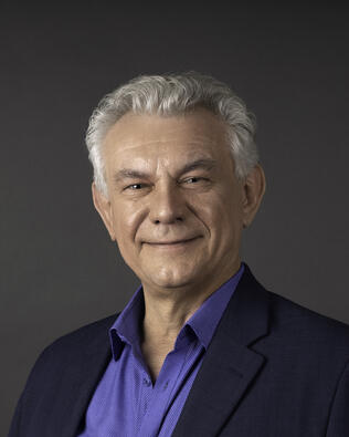 Headshot of Joseph Zubrzycki