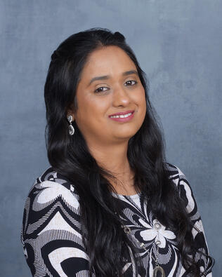 Headshot of Surinder Chauhan