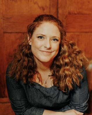 Headshot of Katherine Robertson
