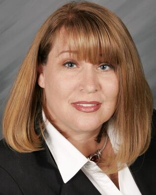 Headshot of Michelle Davis