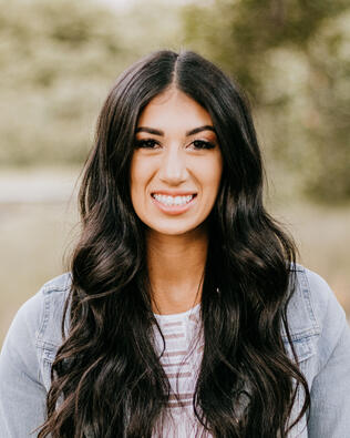 Headshot of Marcelle Dunn