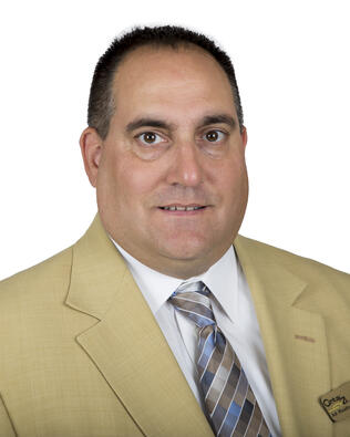 Headshot of Vincent Forlenza