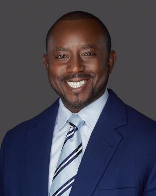 Headshot of Derreck Lambert