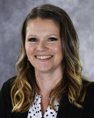 Headshot of Jennifer Fassett