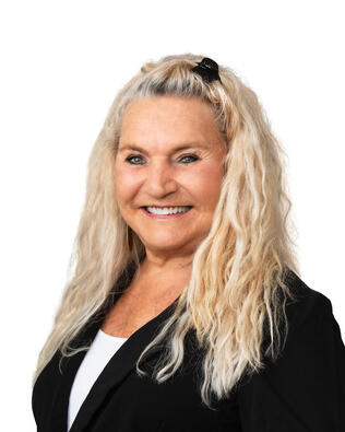 Headshot of Marcia Studley