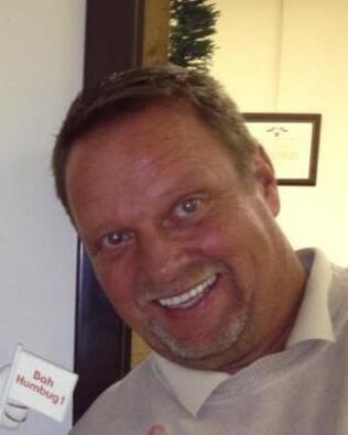 Headshot of Ray Mullins