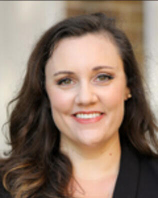 Headshot of Andrea Barlow