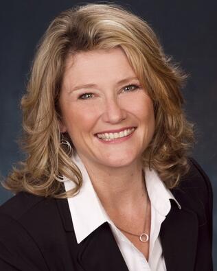 Headshot of Jennifer Vierling