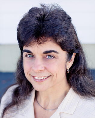 Headshot of Stephanie Berry