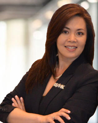 Headshot of Anna Nguyen