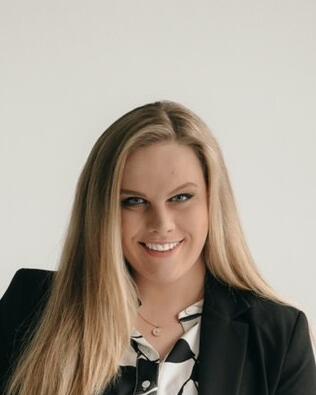 Headshot of Lauren Waters