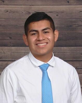 Headshot of Alexander Barrientos