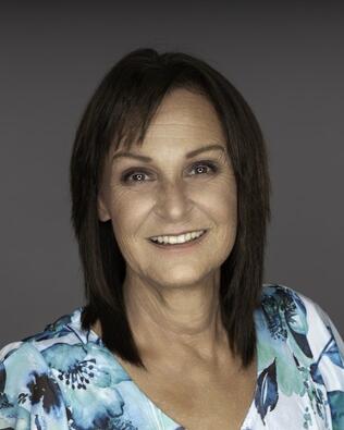Headshot of Joan Donnelly