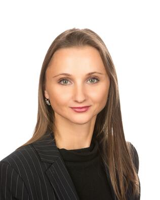 Headshot of Diana Lakstutis