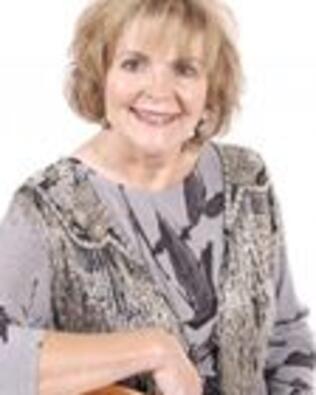 Headshot of Lorena Cheney