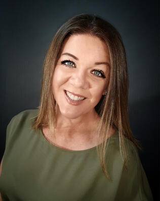 Headshot of Tricia Watson