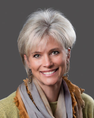 Headshot of Rhonda Stahl