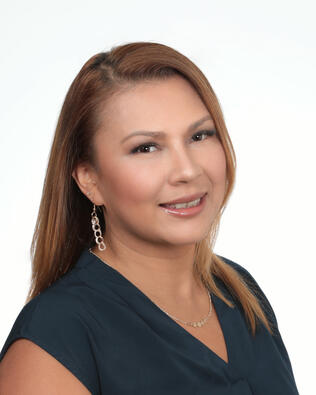 Headshot of Graciela Castillo