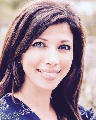 Headshot of Jennifer Amelio