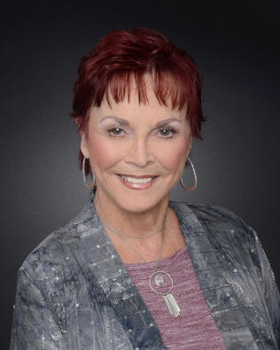 Headshot of Patti Tris