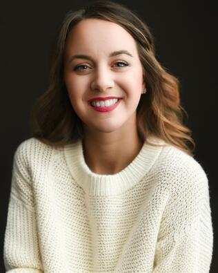 Headshot of Jessica Gall