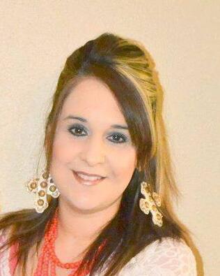 Headshot of Roxie Perez