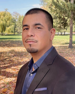 Headshot of Robert Medina