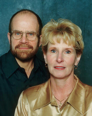 Headshot of Carl & Marie Thompson