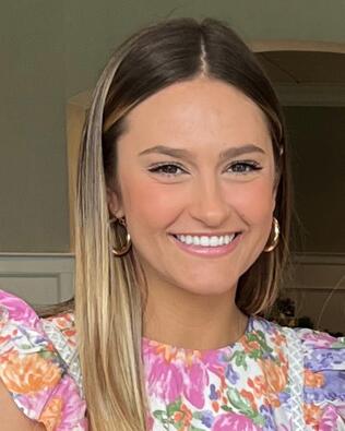 Headshot of Olivia Meyer