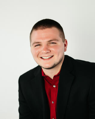 Headshot of Zack Dean