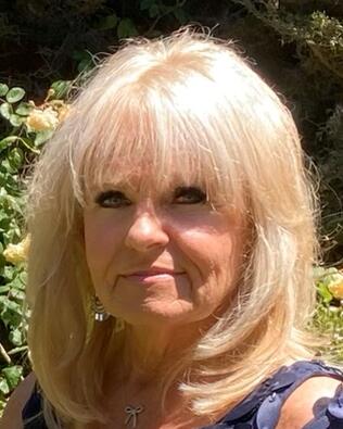 Headshot of Cathy Green