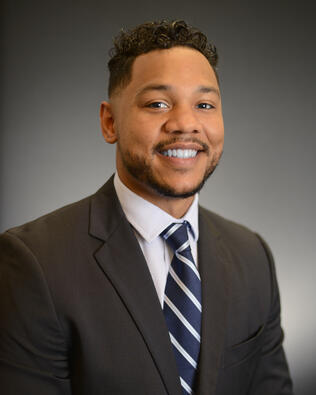 Headshot of Marcus Thompson