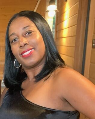 Headshot of Octavia Scott