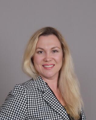 Headshot of Galina Razorjonova