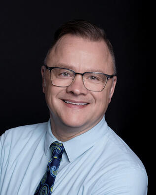 Headshot of David Stuef