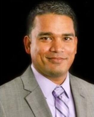 Headshot of Shahid Miah