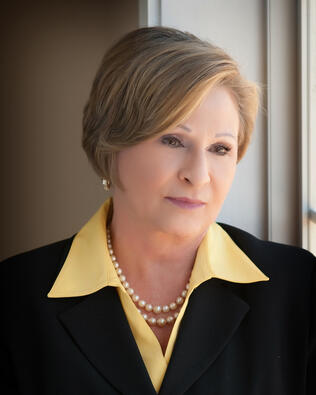 Headshot of Shirley Donaldson