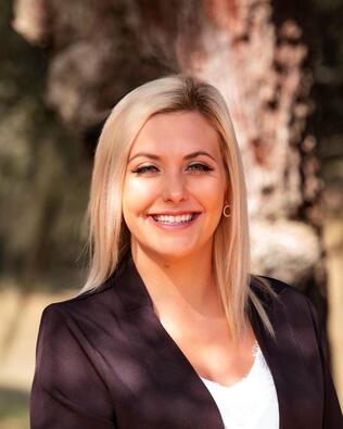 Headshot of Justine Guyett