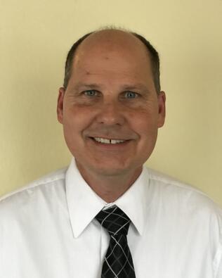 Headshot of Stephen Schultz