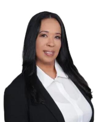 Headshot of Silva Calderon