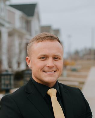 Headshot of Brendon Riccardi