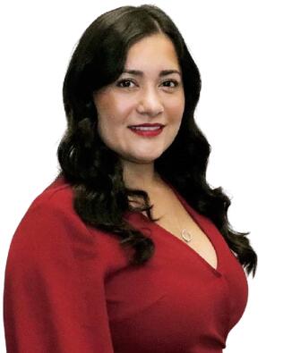 Headshot of Viri Mendoza