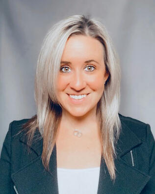 Headshot of Stephanie Mahon