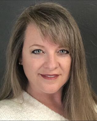 Headshot of Tammy Elliott
